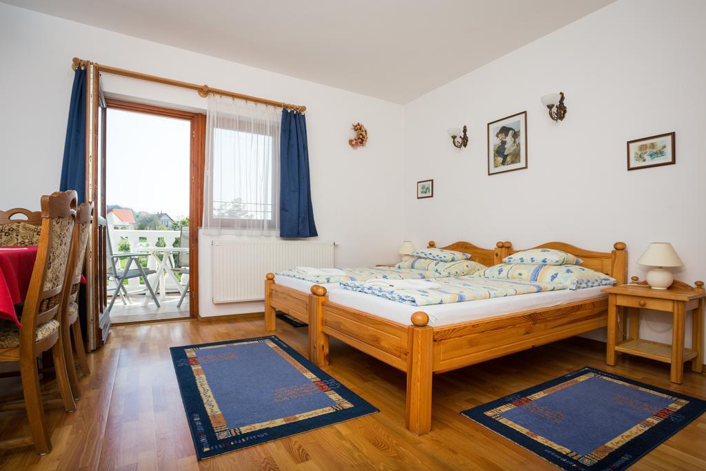 Villa Jaeger Vonyarcvashegy Habitación foto