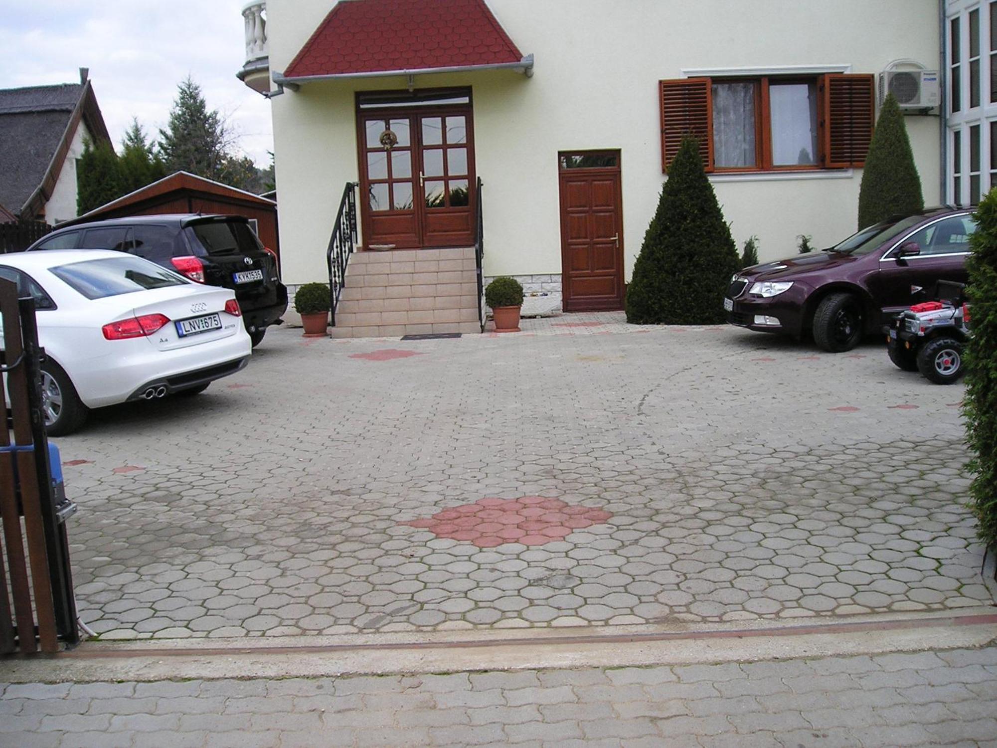 Villa Jaeger Vonyarcvashegy Exterior foto