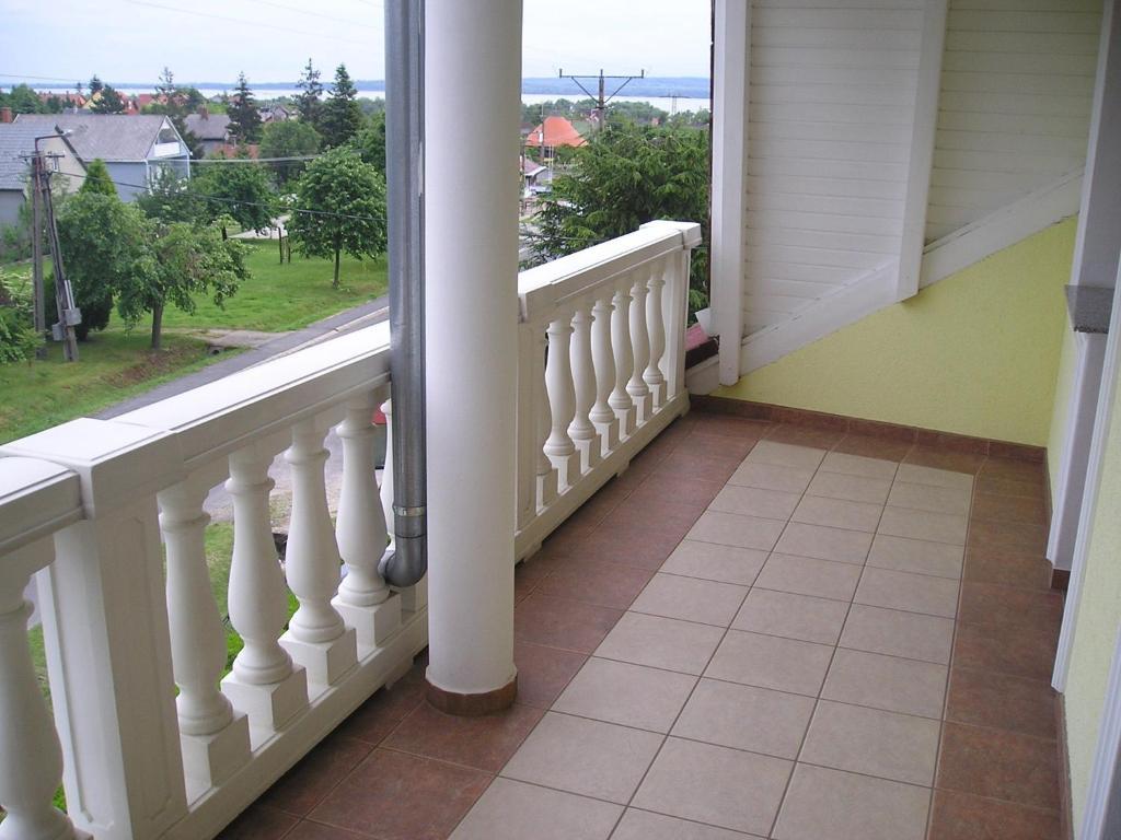 Villa Jaeger Vonyarcvashegy Exterior foto